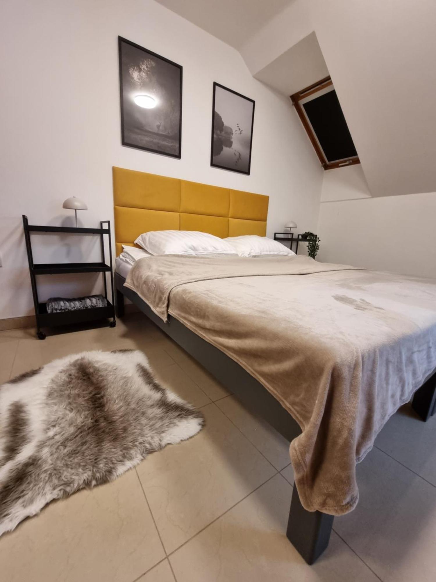 Turecka 49 Apt 2 Nove Zamky Bagian luar foto